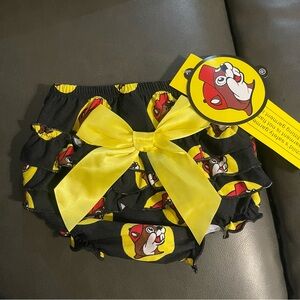 Baby infant Buc-ees summer ruffle diaper cover size 6 months New with tag!